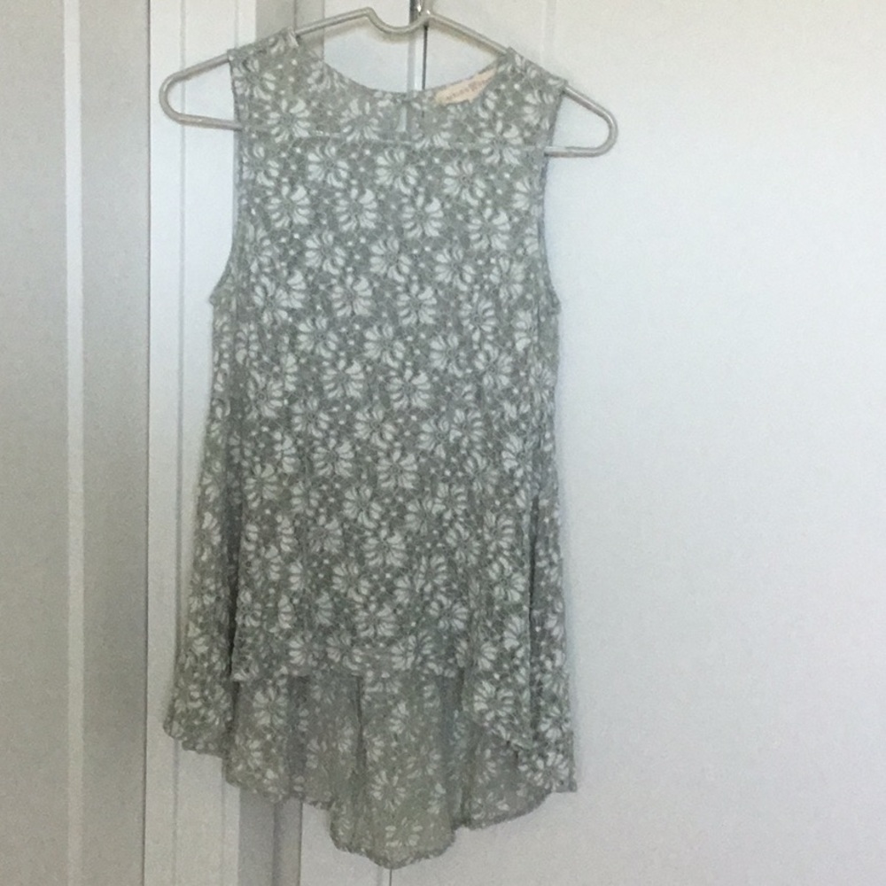 Altar'd State Gray Floral Sleeveless Top